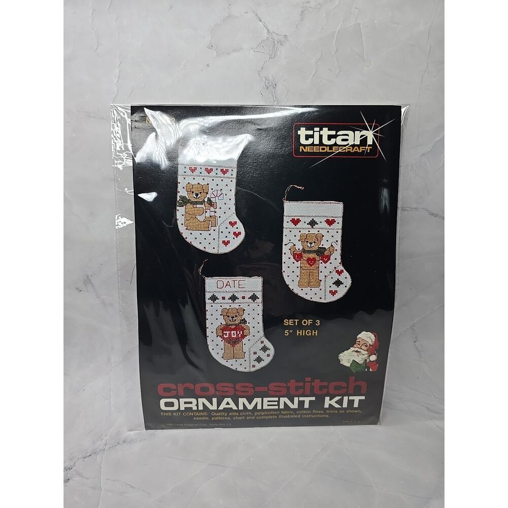 1985 Titan Needlecraft Cross Stitch Ornament Kit Bears